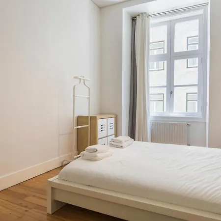 Apartment Lovelystay - Downtown Cosy Wonder *
