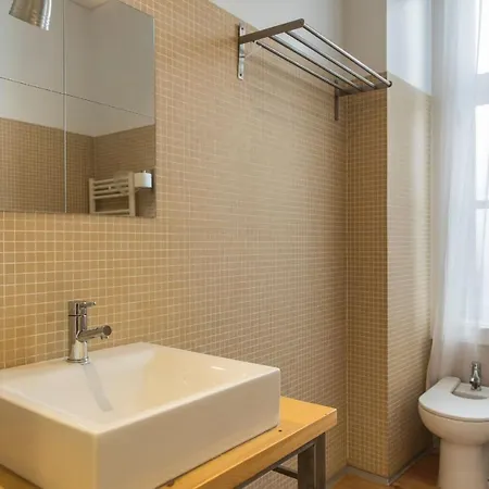 Downtown Cosy Wonder By Lovelystay * Lisbona