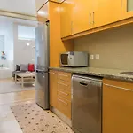 Appartement Downtown Cosy Wonder By Lovelystay